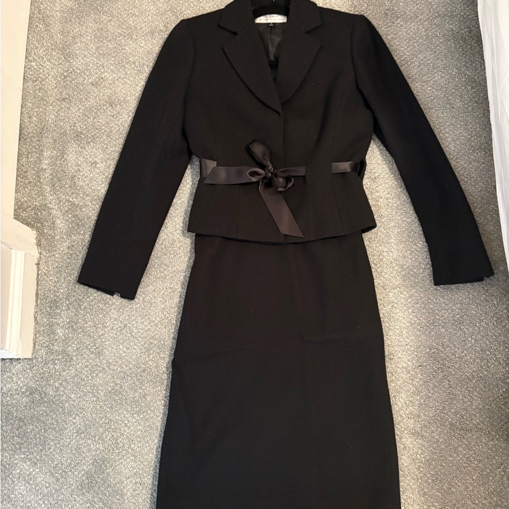 Tahari Elegant Black Skirt Set with Bow Accent